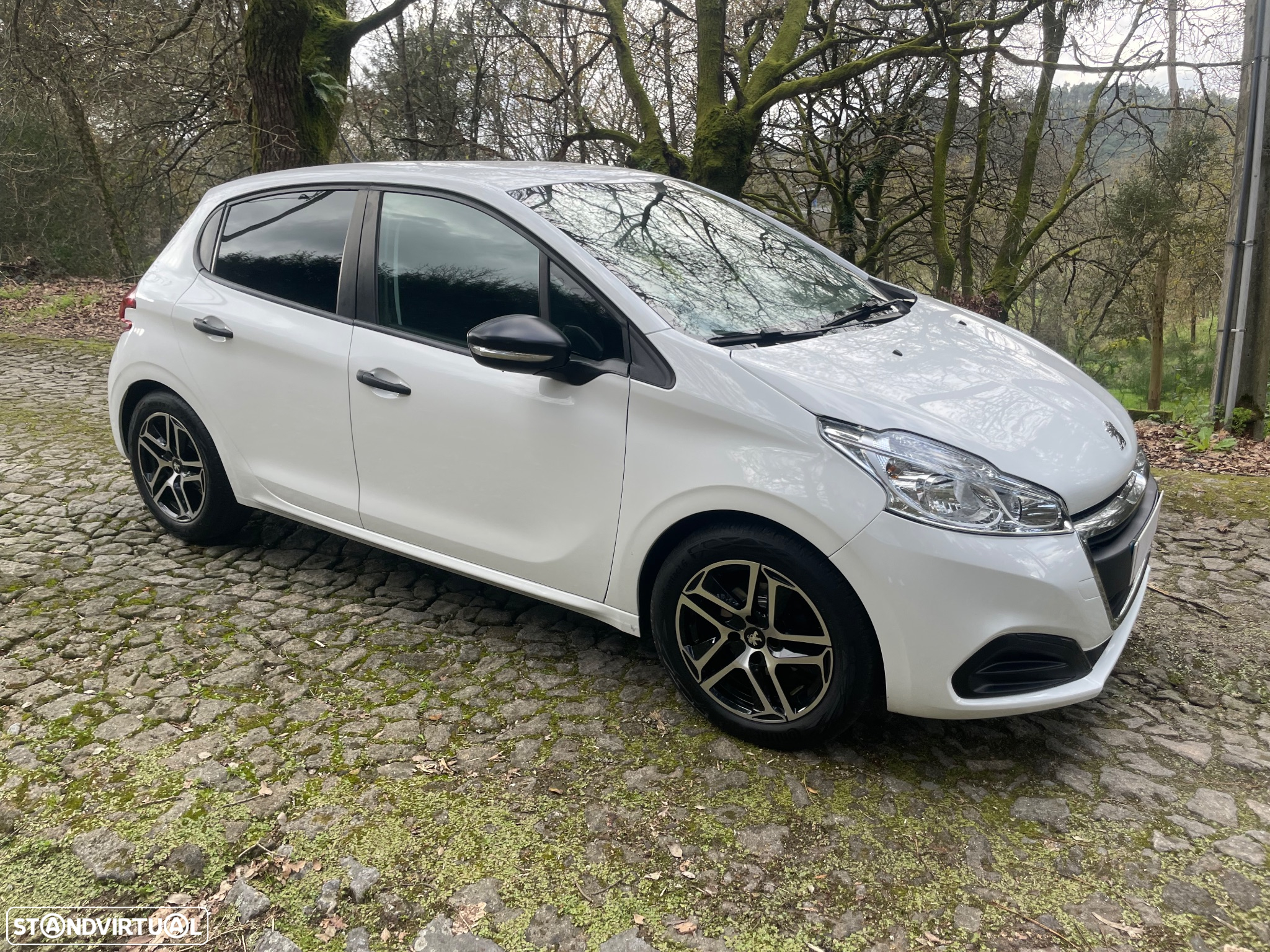 Peugeot 208 e-HDi FAP 92 Stop&Start Style - 5