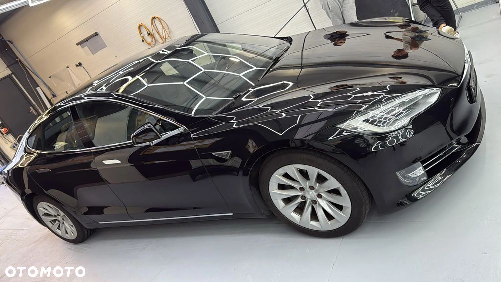 Tesla Model S Long Range Plus - 2