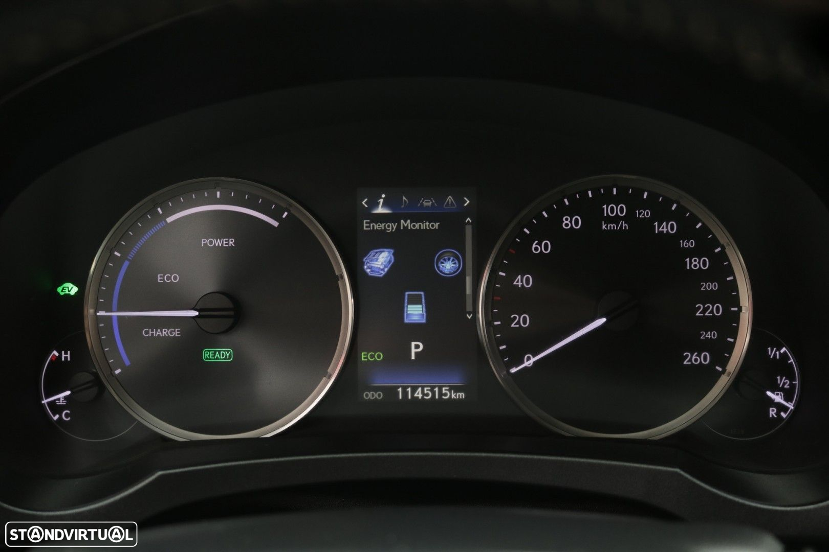 Lexus IS 300H Executive - 45