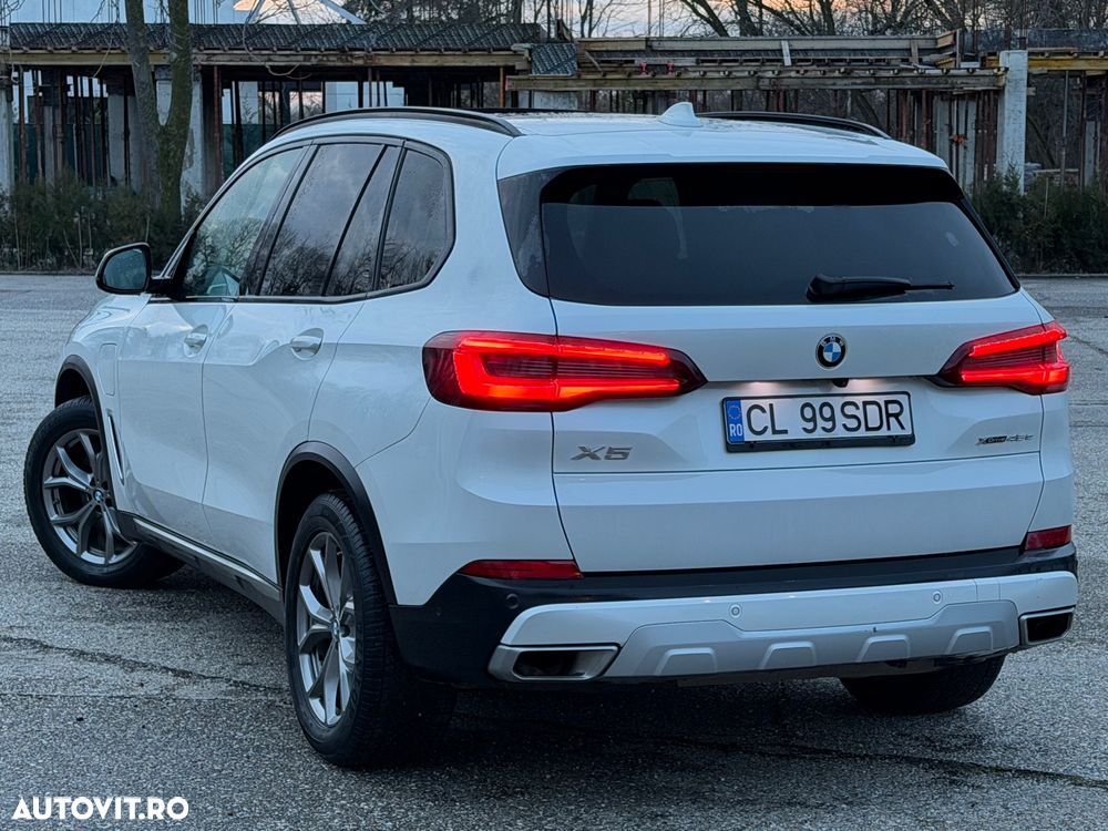 BMW X5 xDrive45e - 11