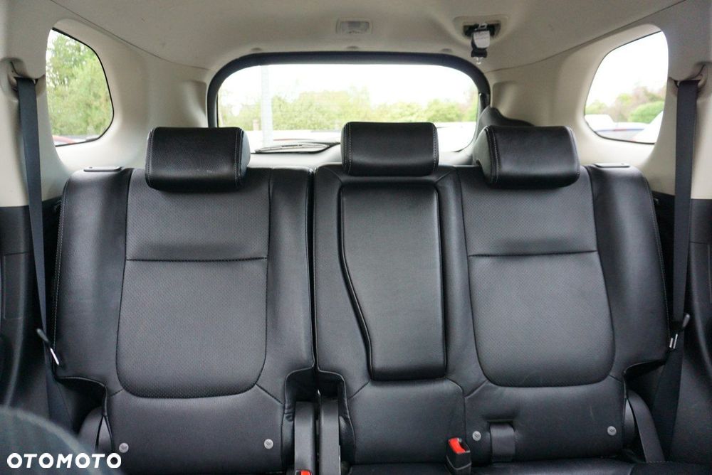 Mitsubishi Outlander - 34