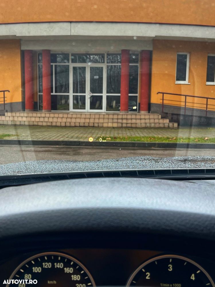 BMW Seria 5 530d xDrive Gran Turismo Aut. Luxury Line - 14