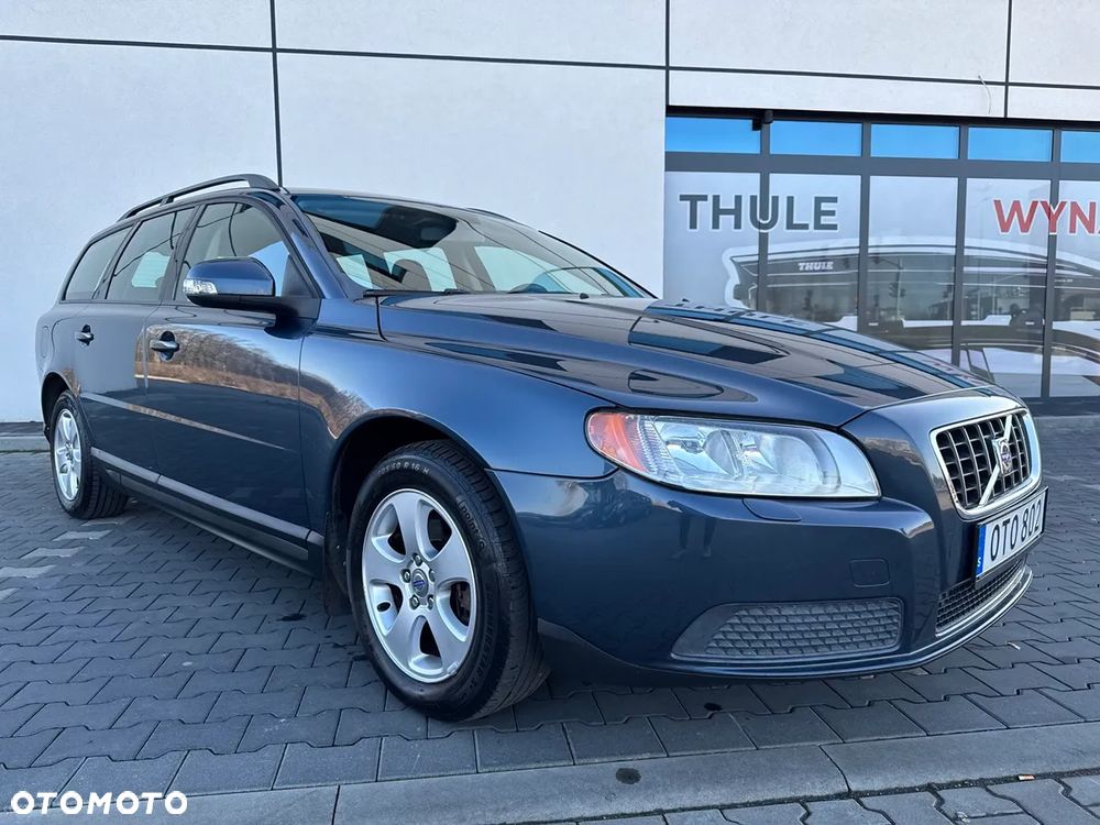 Volvo V70 2.0 Momentum - 1