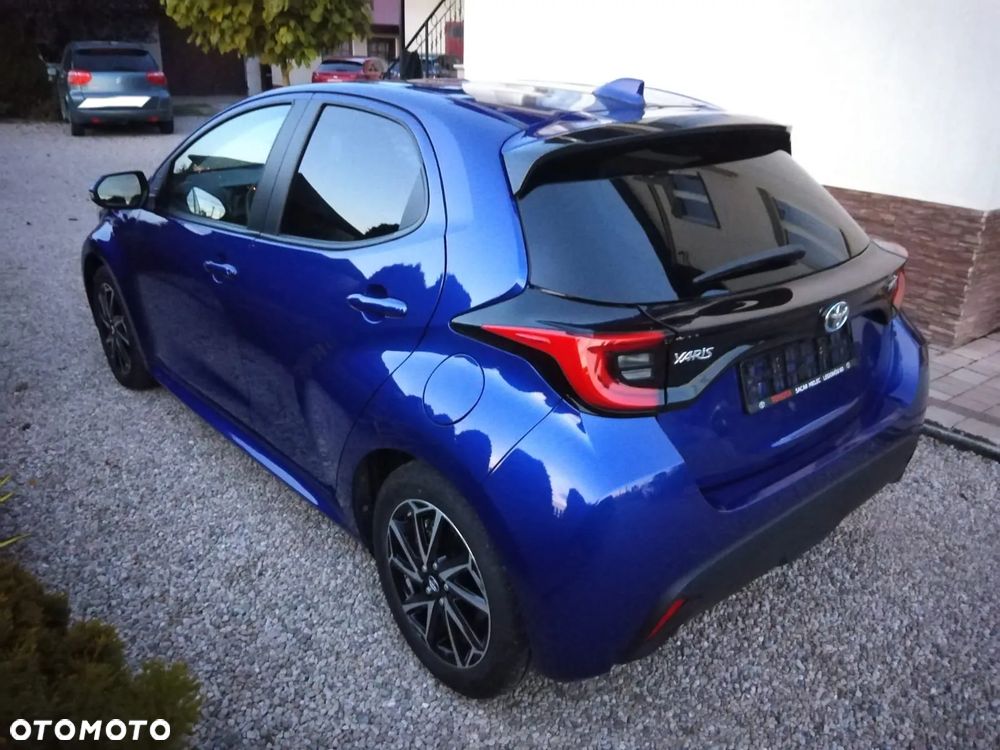 Toyota Yaris 2023 photo 4