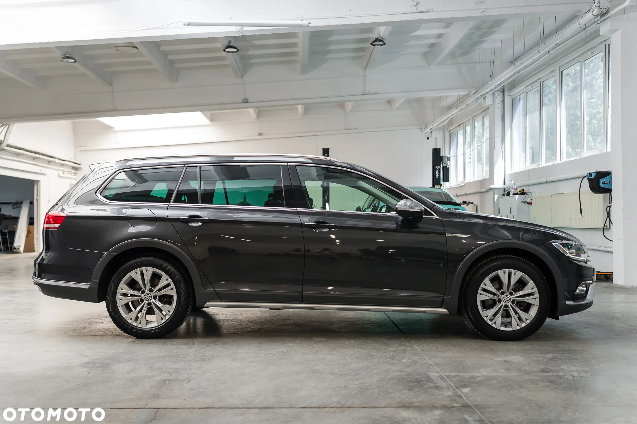 Volkswagen Passat 2.0 TDI BMT 4Mot Highline DSG - 3