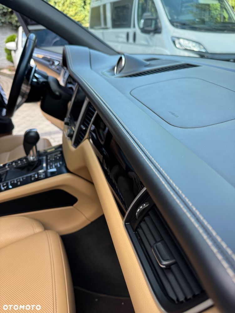 Porsche Macan GTS - 14