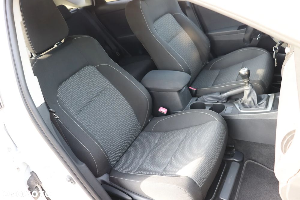 Toyota Auris - 10