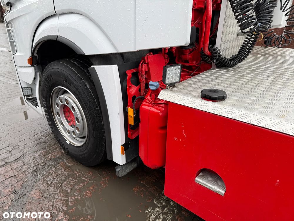 Mercedes-Benz Actros - 21