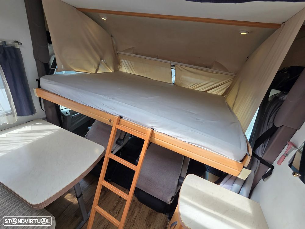 Pilote Aventura 730G Cama Central Frigo Grande - 30