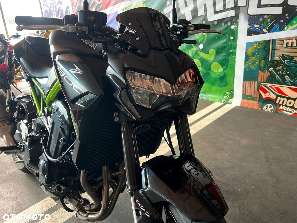 Kawasaki Z - 12
