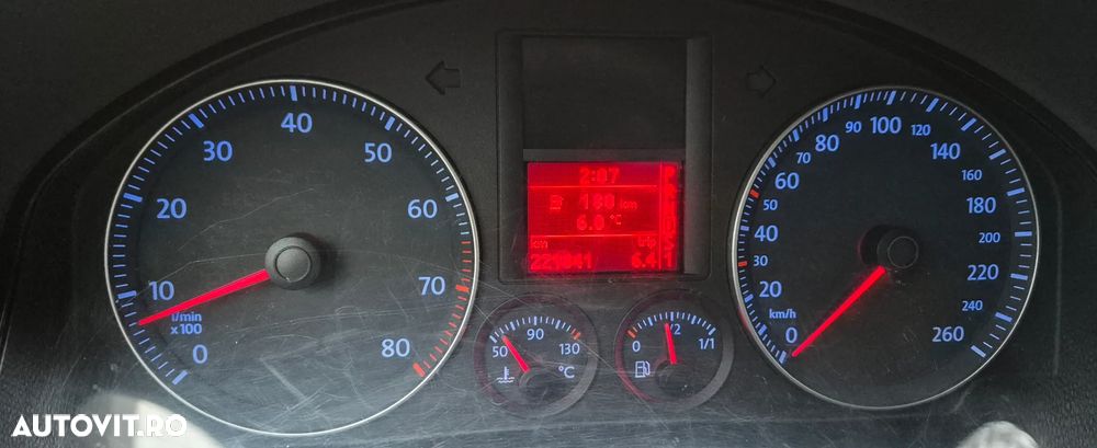 Volkswagen Golf 1.6 FSI Automatik United - 8