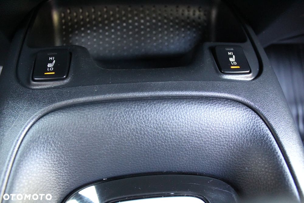 Toyota Corolla 1.8 Hybrid Comfort - 21