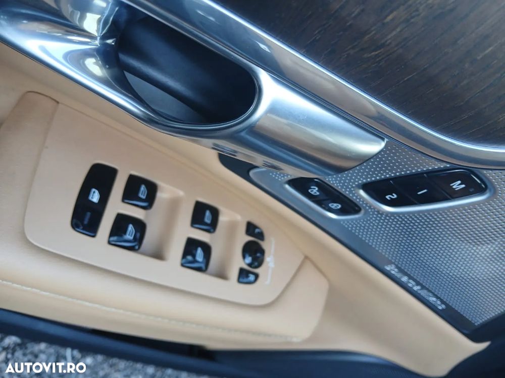 Volvo V90 V90CC B5 MHEV AT AWD Core - 10