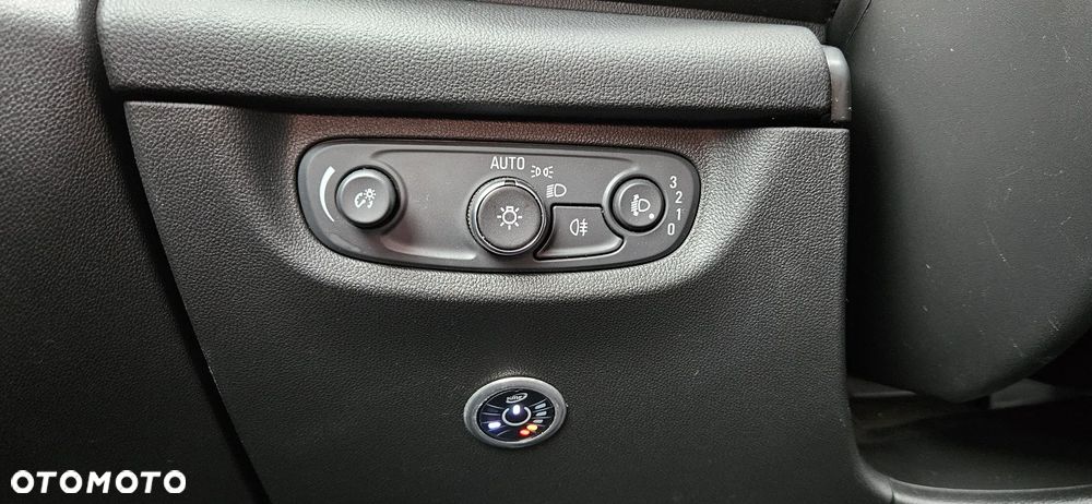 Opel Insignia - 28