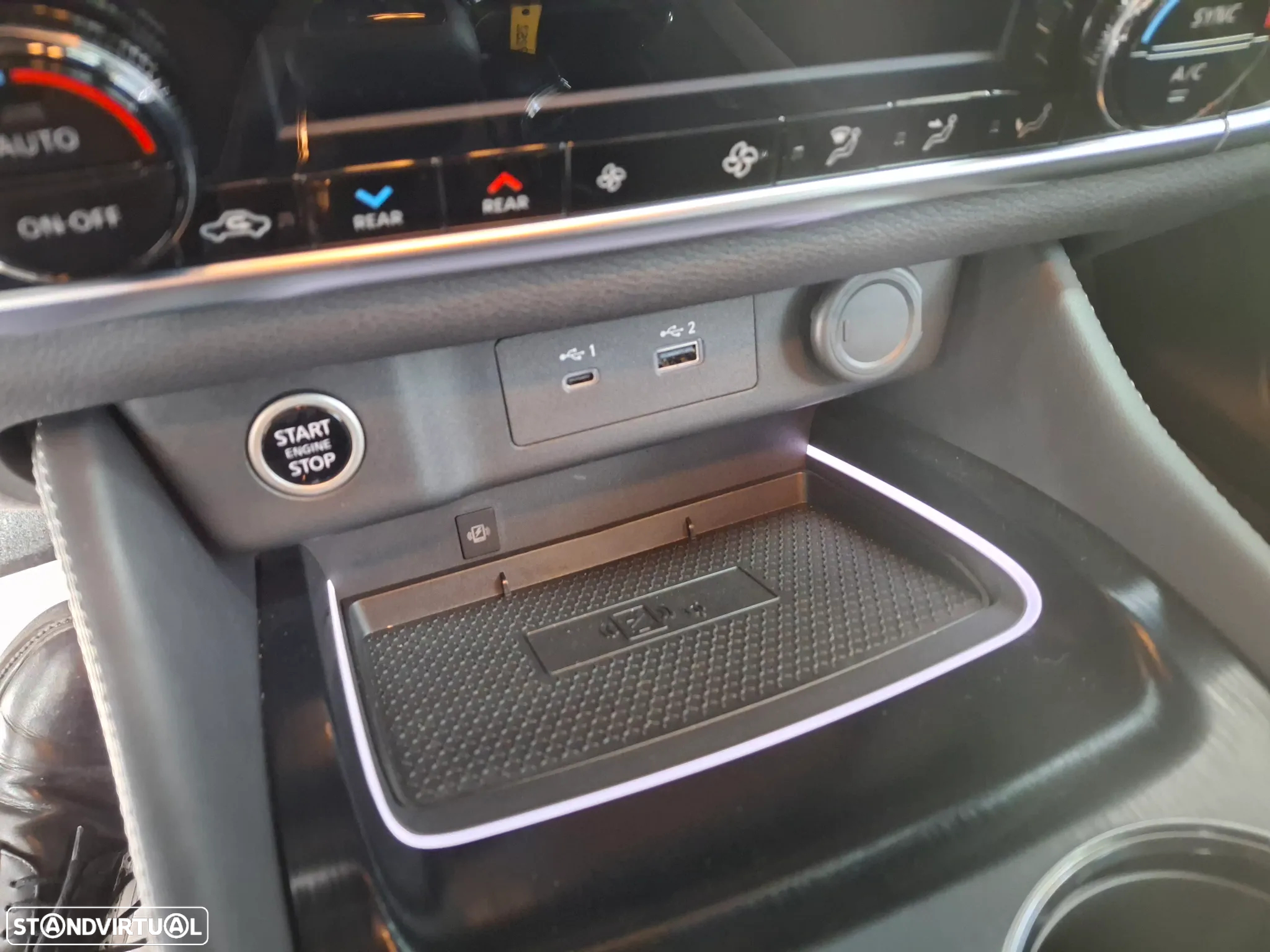 Nissan X-Trail 1.5 VC T N-Trek 7L - 26