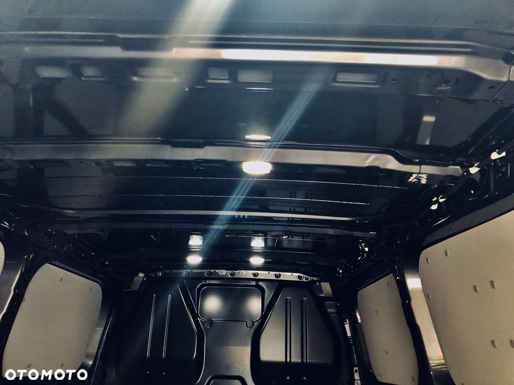 Ford Transit Custom Van Limited 2.0 170 KM L2 320  AWD - 22