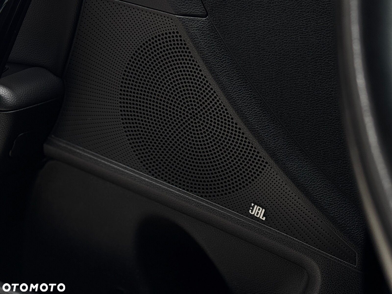 Kia XCeed - 37