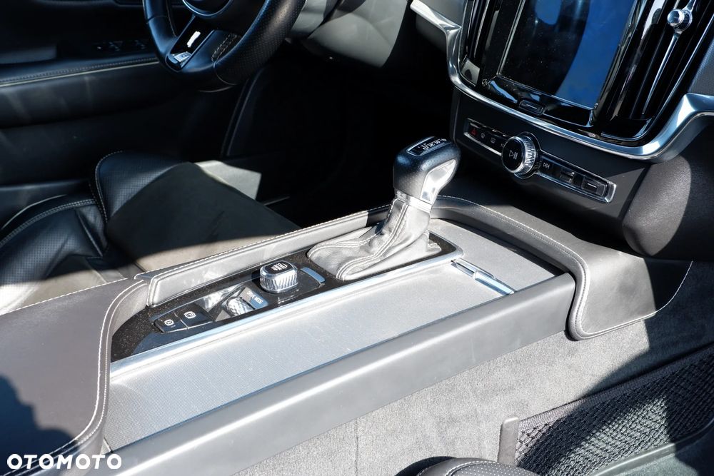 Volvo V90 T5 Geartronic R Design - 8