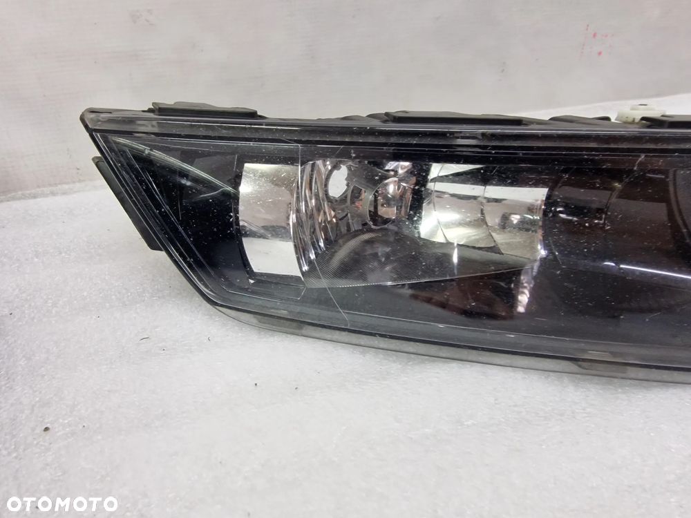 SKODA SUPERB 3 III 3V0 14- LEWY / PRAWY HALOGEN , NR 3V0941699A / 3V0941700A , NR AUKCJI H269 - 3