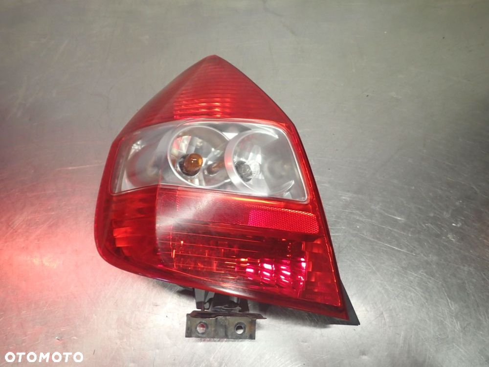 LAMPA LEWA TYLNA HONDA JAZZ II - 1