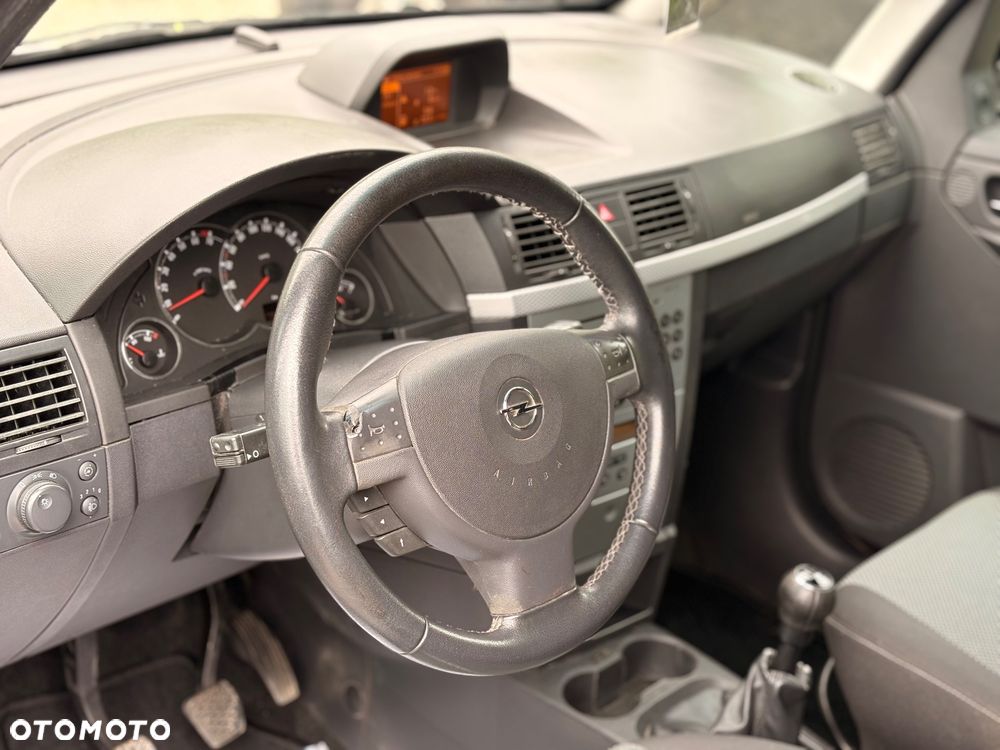 Opel Meriva 1.6 16V Cosmo - 10