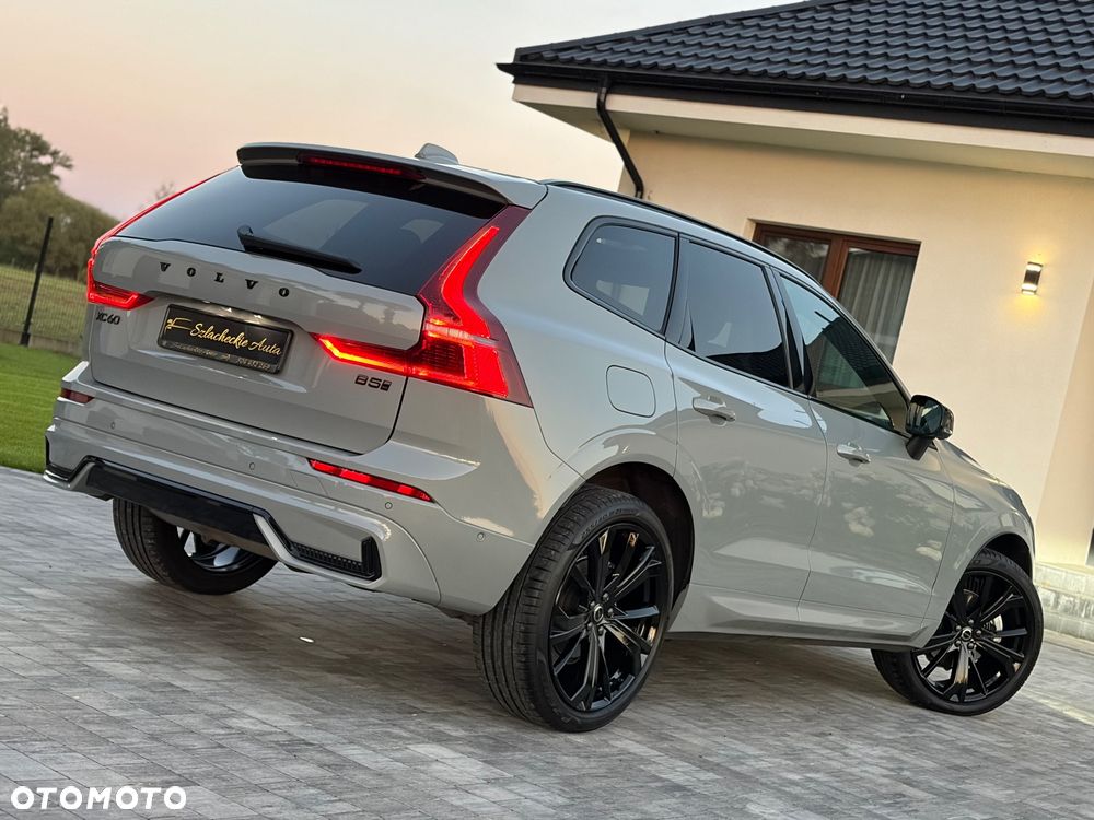 Volvo XC 60 B5 B AWD Ultra Black Edition - 2