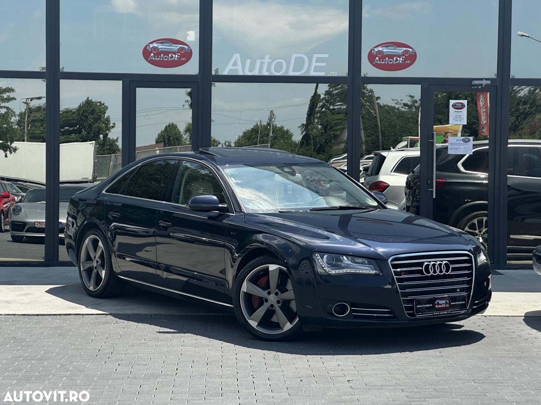 Audi A8 - 2