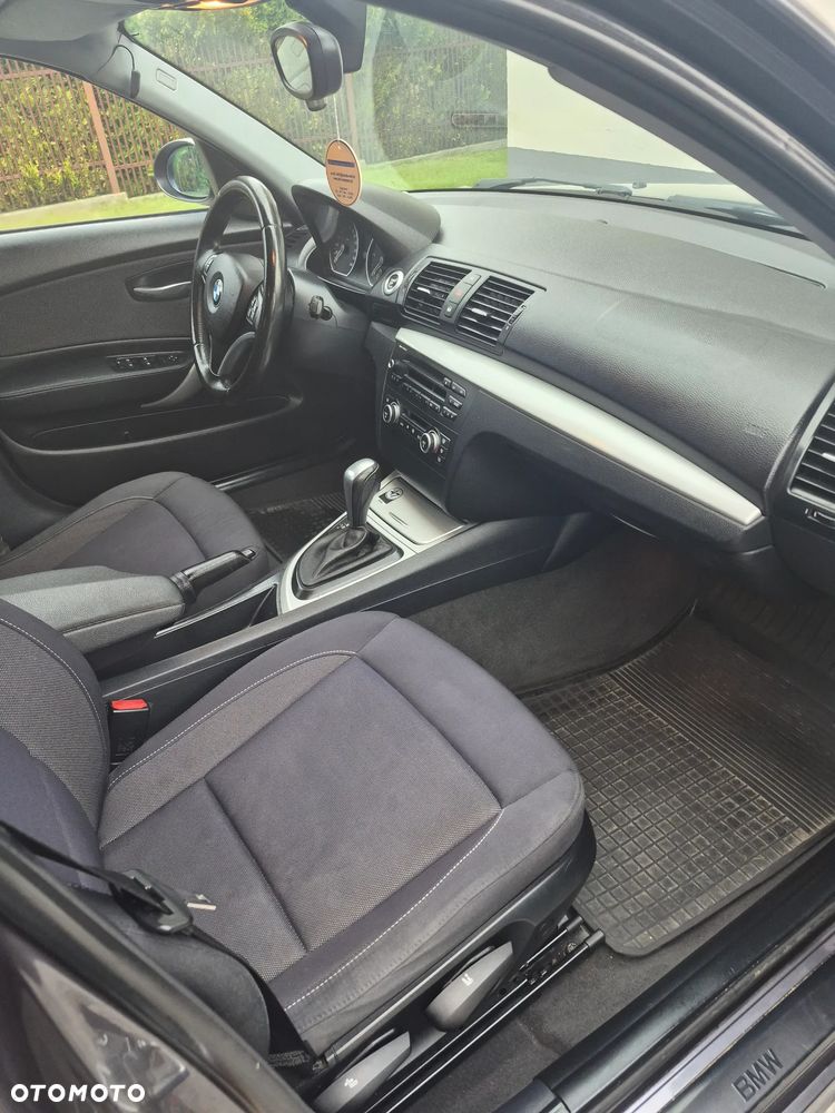 BMW Seria 1 - 25
