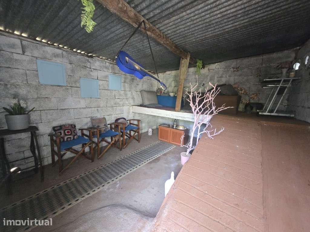 Terreno rústico com 901 m2, com poço e árvores de fruto, em Entradas - Grande imagem: 3/16