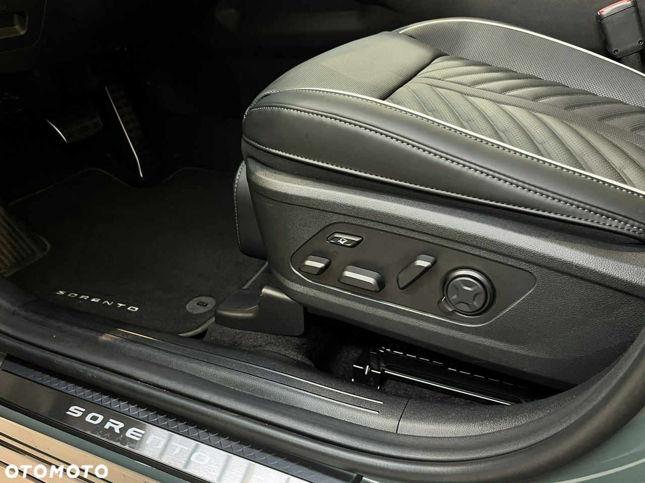 Kia Sorento - 11