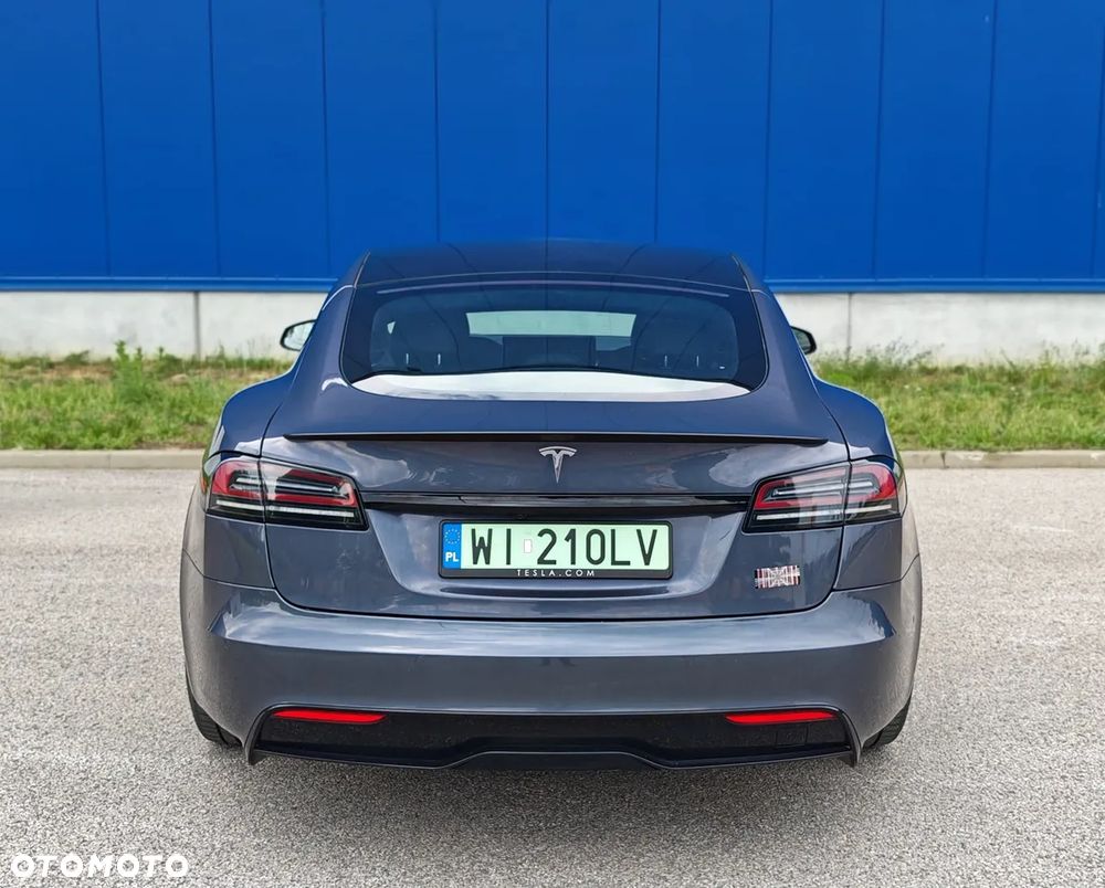 Tesla Model S Plaid - 10