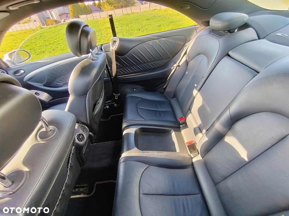 Mercedes-Benz CLK - 14