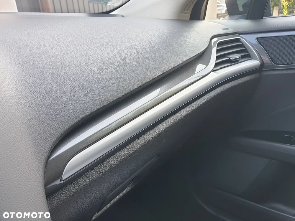 Ford Mondeo 2.0 TDCi Ambiente Plus PowerShift - 28