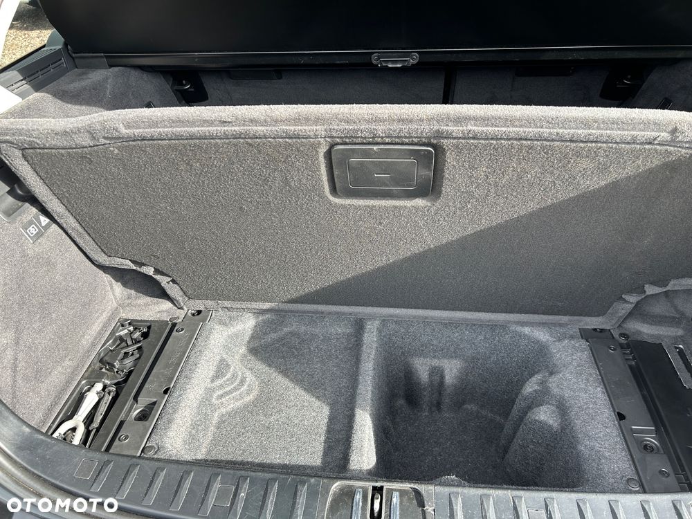 BMW Seria 3 318d - 12