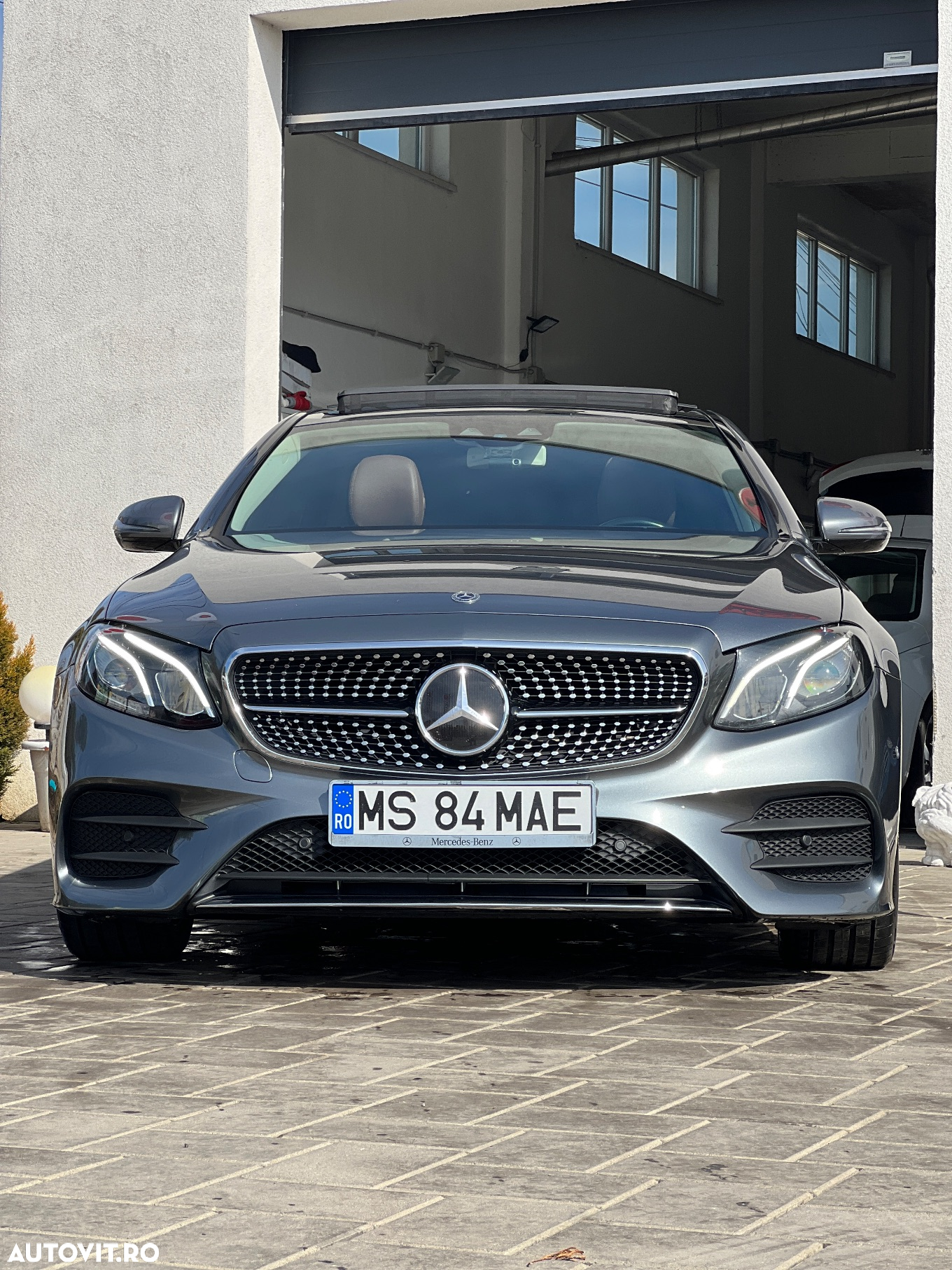 Mercedes-Benz E 220 d 4Matic 9G-TRONIC AMG Line - 7