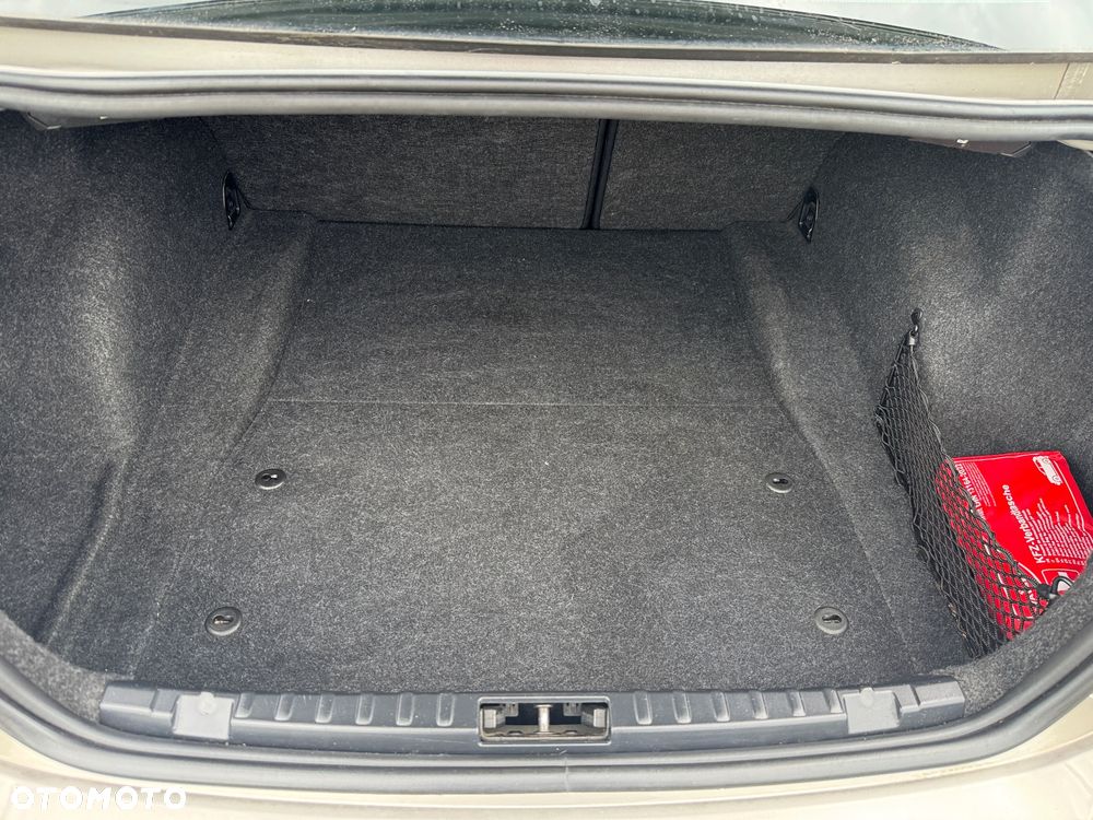 BMW Seria 1 120d DPF Edition Lifestyle - 22