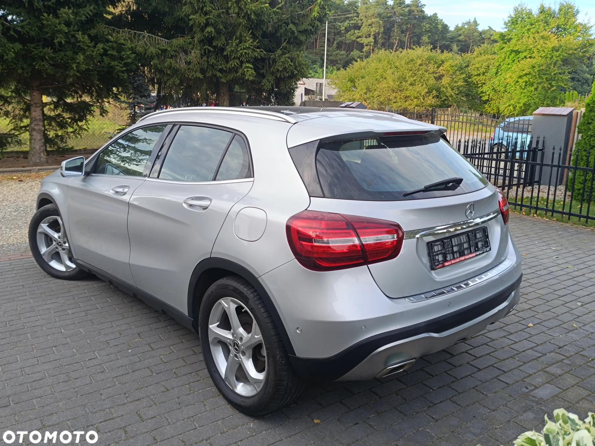 Mercedes-Benz GLA 200 7G-DCT UrbanStyle Edition - 6