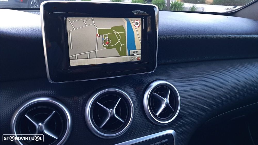 Mercedes-Benz A 180 CDI (BlueEFFICIENCY) Urban - 32