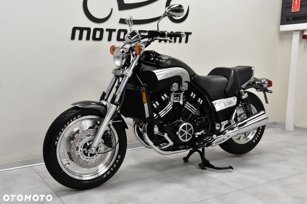 Yamaha V-MAX - 4