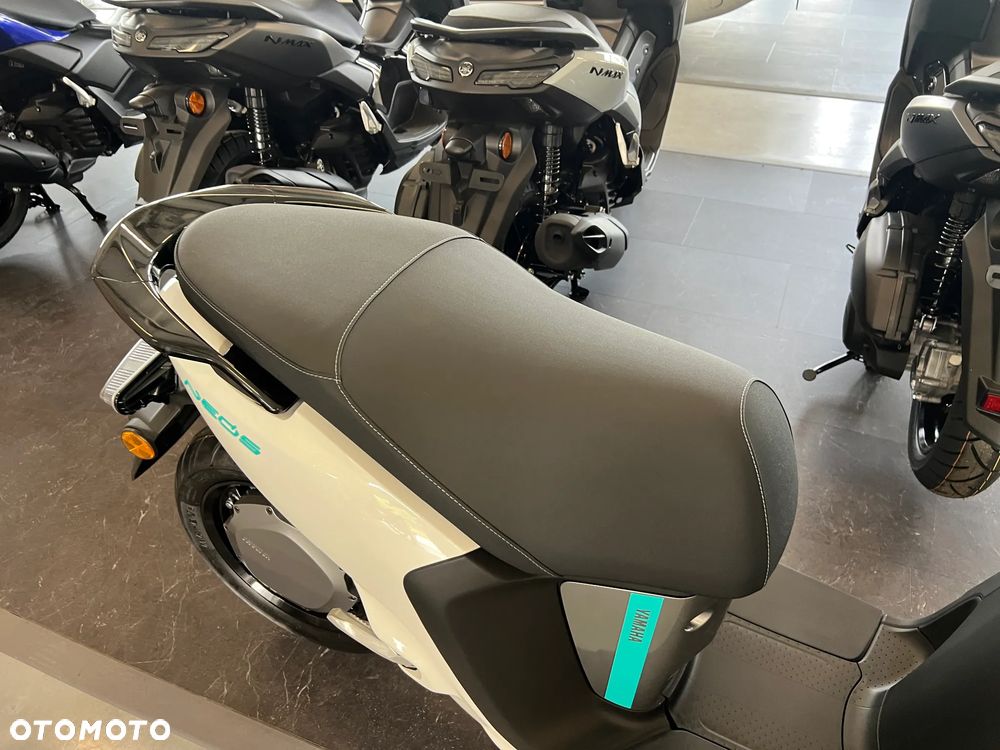 Yamaha Neos - 4