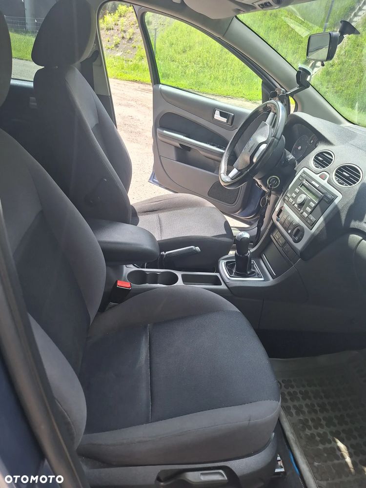 Ford Focus 2.0 16V Ghia - 6
