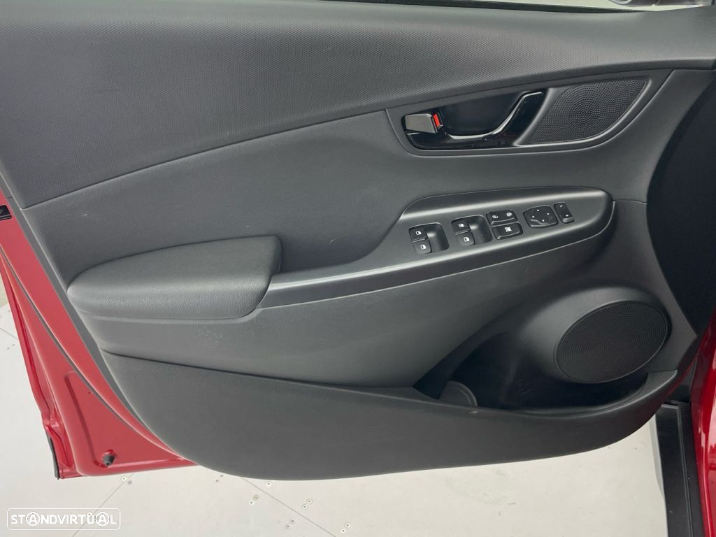 Hyundai Kauai 1.0 T-GDi Premium Pele/Tec.Vermelho - 18