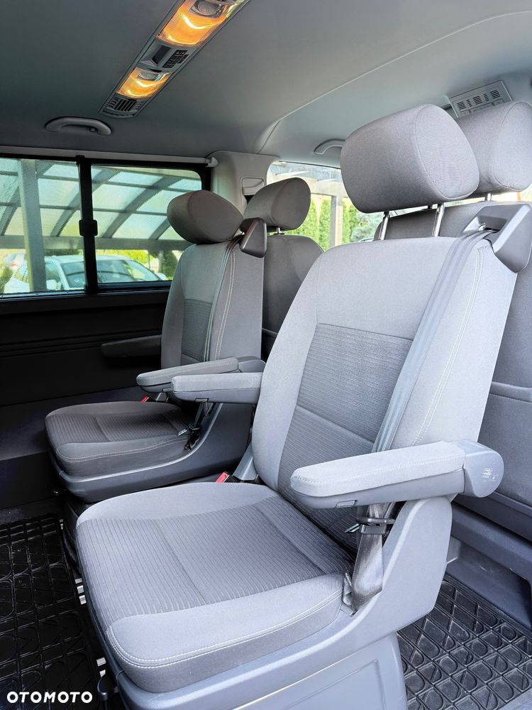 Volkswagen Multivan - 8