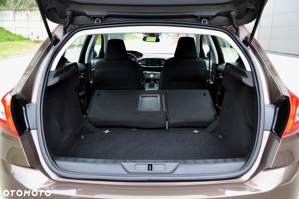 Peugeot 308 155 THP Premium - 28