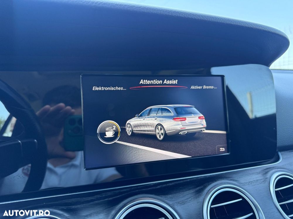 Mercedes-Benz E - 27
