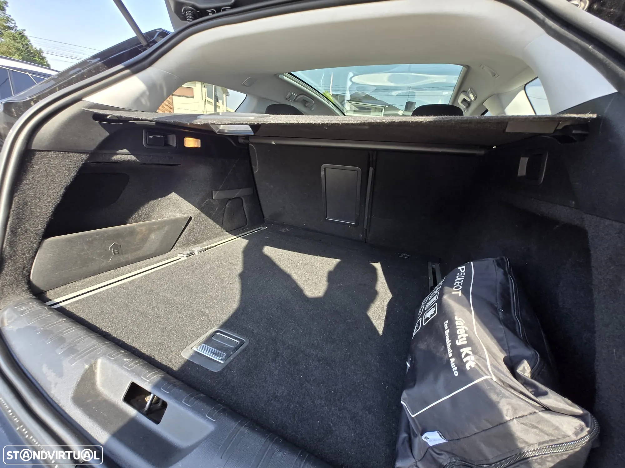 Peugeot 308 SW 1.6 BlueHDi Allure - 16