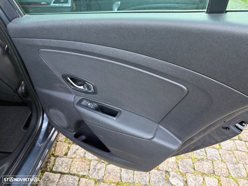 Renault Mégane Sport Tourer 1.5 dCi GT Line SS - 24