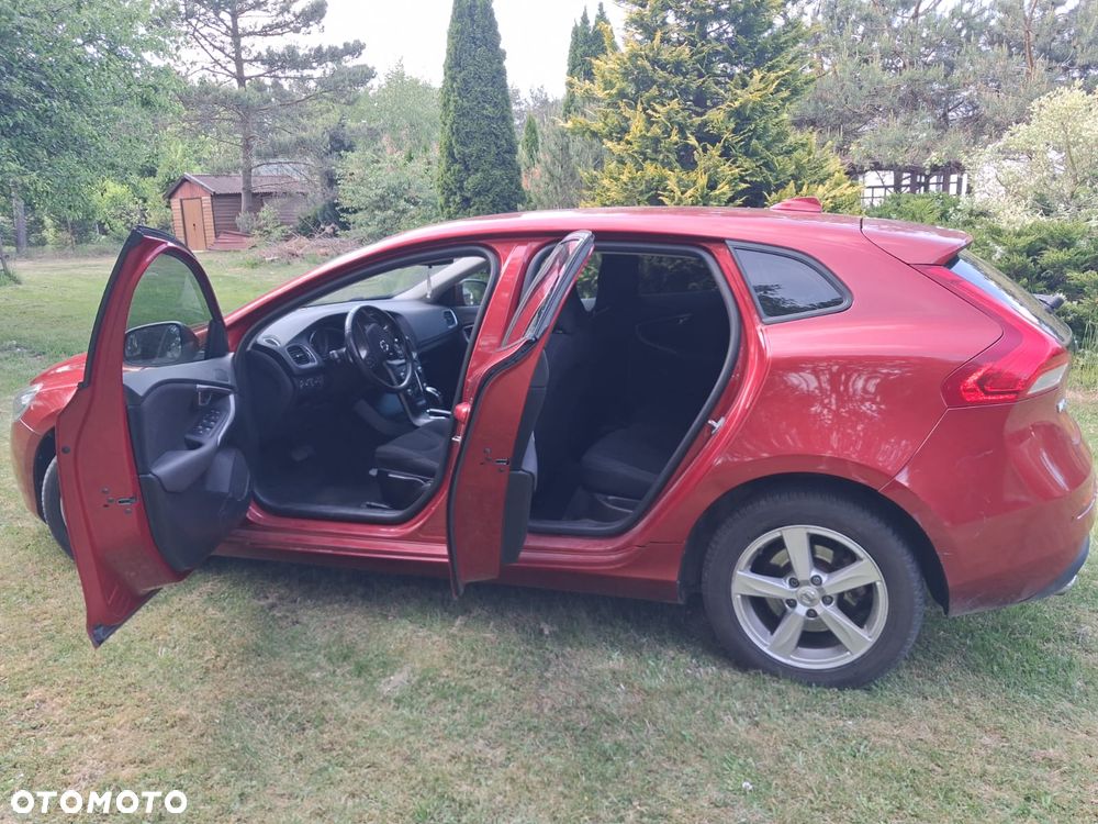 Volvo V40 D2 Geartronic Momentum - 9