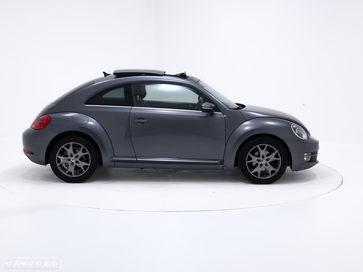 VW New Beetle - 2
