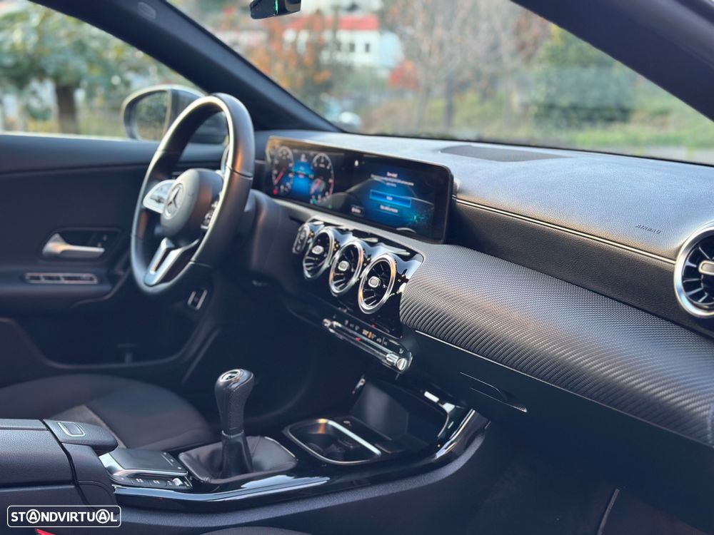 Mercedes-Benz CLA 180 - 42